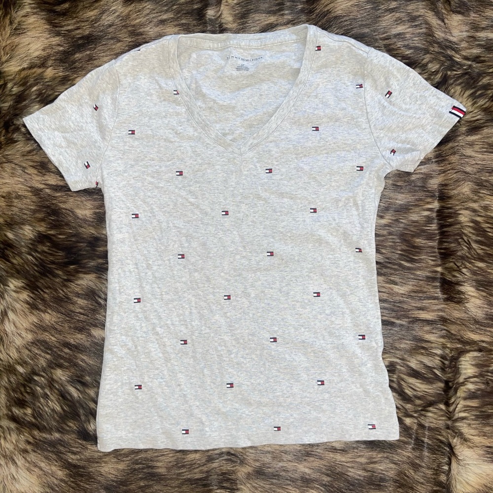 Tommy Hilfiger Grey Logo V-Neck T-Shirt Small